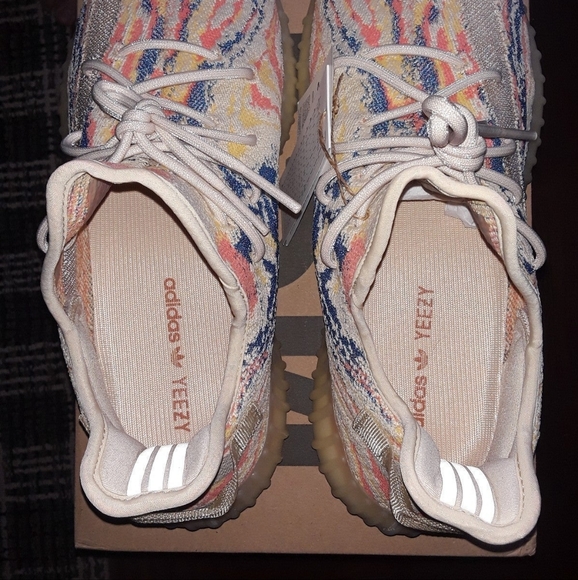 Yeezy Boost 350 v2 "OAT" - Picture 6 of 11